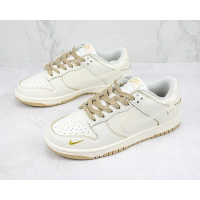 Nike Dunk Low "Off White/Mini Swoosh/Beige" фото № 5 Nike Dunk Low "Off White/Mini Swoosh/Beige" фото № 5