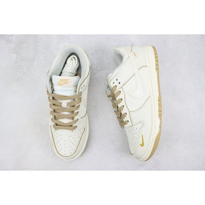 Nike Dunk Low "Off White/Mini Swoosh/Beige" фото № 6 Nike Dunk Low "Off White/Mini Swoosh/Beige" фото № 6