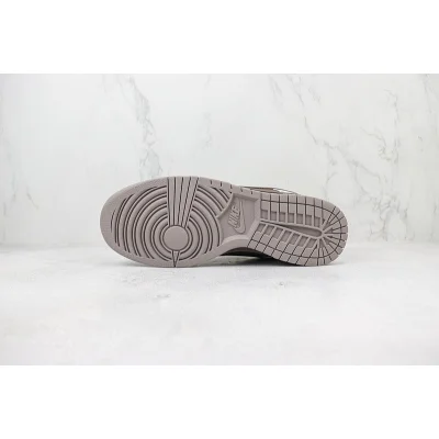 Chrome Hearts x Nike Dunk Low "White/Dark Brown" фото № 8 Chrome Hearts x Nike Dunk Low "White/Dark Brown" фото № 8