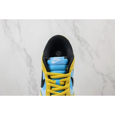 The Powerpuff Girls x Nike Dunk Low "Yellow Bubbles" фото № 5 The Powerpuff Girls x Nike Dunk Low "Yellow Bubbles" фото № 5