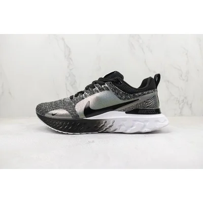 Nike React Infinity Run Flyknit 3 Premium "Black Zebra Iridescent" фото № 2