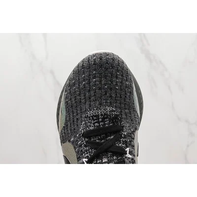 Nike React Infinity Run Flyknit 3 Premium "Black Zebra Iridescent" фото № 3