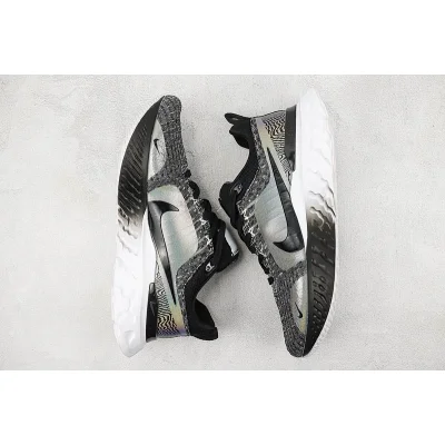 Nike React Infinity Run Flyknit 3 Premium "Black Zebra Iridescent" фото № 5