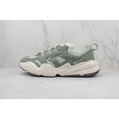 Nike Tech Hera "Mica Green" фото № 2 Nike Tech Hera "Mica Green" фото № 2