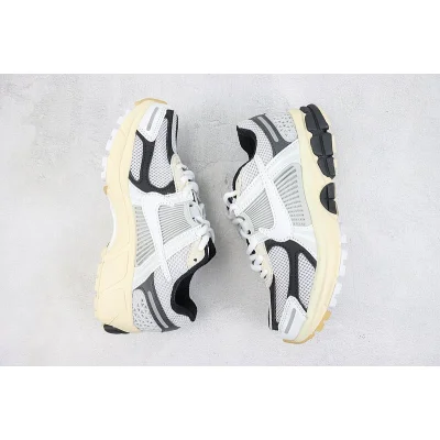 Nike Zoom Vomero 5 "Supersonic" фото № 6 Nike Zoom Vomero 5 "Supersonic" фото № 6