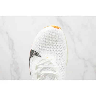 Nike ZoomX Vaporfly Next 3 "White/Ivory/Black" фото № 4 Nike ZoomX Vaporfly Next 3 "White/Ivory/Black" фото № 4