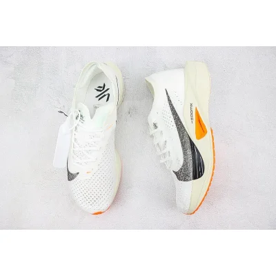 Nike ZoomX Vaporfly Next 3 "White/Ivory/Black" фото № 6 Nike ZoomX Vaporfly Next 3 "White/Ivory/Black" фото № 6
