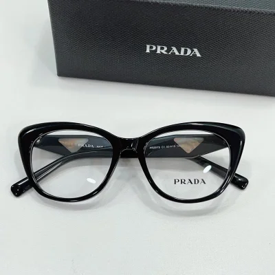 Оправа для очков Prada Cat Eye Form With Gold Logo In Triangle "Black" фото № 2
