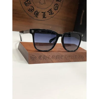 Солнцезащитные очки Chrome Hearts Temples With Figure Decoration "Black/Silver" фото № 2