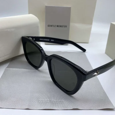 Солнцезащитные очки Gentle Monster Temples Decorated By Symbol "Black" фото № 4
