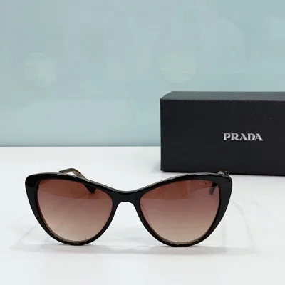 Солнцезащитные очки Prada Cat Eye Form With Thin Temples "Black/Brown" фото № 2