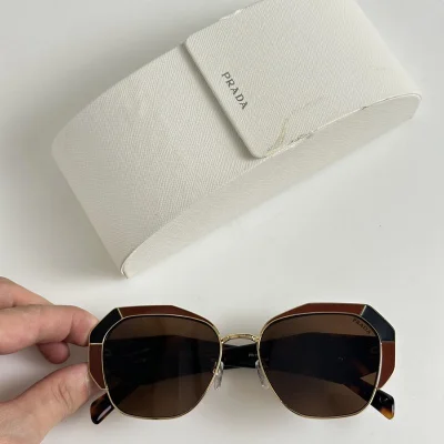 Солнцезащитные очки Prada Frame With Colorful Segments "Brown" фото № 2 Солнцезащитные очки Prada Frame With Colorful Segments "Brown" фото № 2