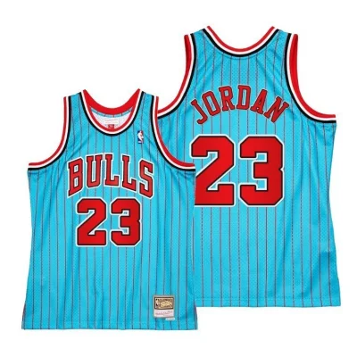 Баскетбольная Джерси Mitchell And Ness Chicago Bulls №23 Michael Jordan "Blue" фото № 2 Баскетбольная Джерси Mitchell And Ness Chicago Bulls №23 Michael Jordan "Blue" фото № 2