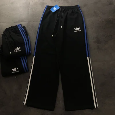 Штаны Balenciaga X Adidas With Small Logo And Lettering "Black" фото № 4