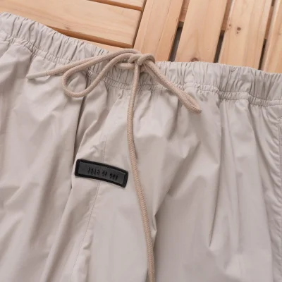 Штаны Fear Of God Pockets With Zippers And Bottom Elastic Bands "Gray" фото № 4 Штаны Fear Of God Pockets With Zippers And Bottom Elastic Bands "Gray" фото № 4