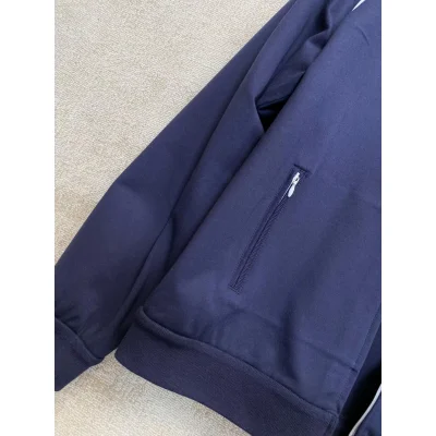 Бомбер Miu Miu Frontside Logotype White Miu MIu Light Lines "Blue" фото № 6 Бомбер Miu Miu Frontside Logotype White Miu MIu Light Lines "Blue" фото № 6