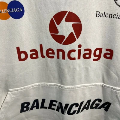 Худи Balenciaga Lens "White" фото № 5 Худи Balenciaga Lens "White" фото № 5