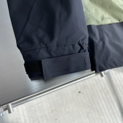 Куртка Burberry Green Print On Circle White Backside Logo "Black" фото № 7