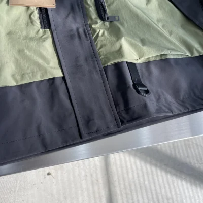 Куртка Burberry Green Print On Circle White Backside Logo "Black" фото № 6