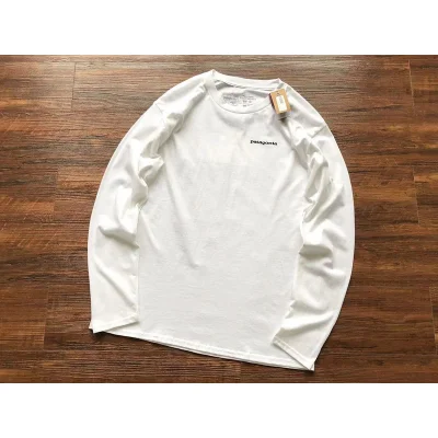 Лонгслив Patagonia Mountain Landscape Back Print "White" фото № 2 Лонгслив Patagonia Mountain Landscape Back Print "White" фото № 2