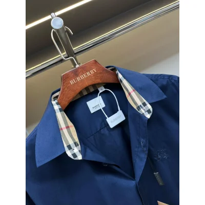 Рубашка Burberry Clear Frontisde Print Horse And Warrior "Navy Blue" фото № 3 Рубашка Burberry Clear Frontisde Print Horse And Warrior "Navy Blue" фото № 3