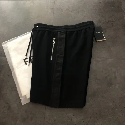 Шорты Fendi Brand Strip With Logo "Black" фото № 6 Шорты Fendi Brand Strip With Logo "Black" фото № 6