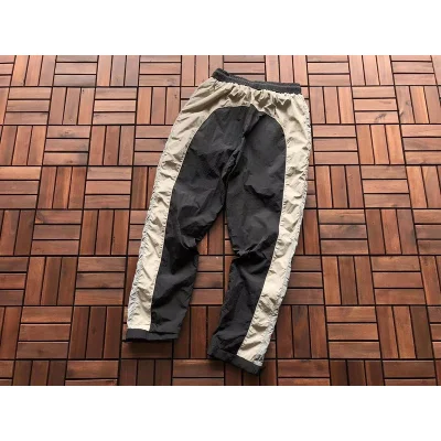 Спортивные штаны Trapstar Small Embroidered Logo And Legs Decorated By Colorful Stripe "Black" фото № 2