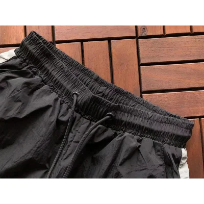 Спортивные штаны Trapstar Small Embroidered Logo And Legs Decorated By Colorful Stripe "Black" фото № 3