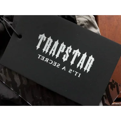 Спортивные штаны Trapstar Small Embroidered Logo And Legs Decorated By Colorful Stripe "Black" фото № 6