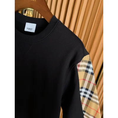 Свитшот Burberry Checked Print On The Sleeves Diagonal Lines "Black" фото № 4