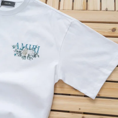 Футболка Amiri Logo With White Flowers "White" фото № 2