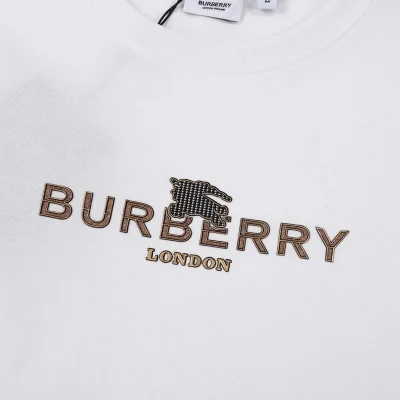 Футболка Burberry Shining Text Effect "White" фото № 5 Футболка Burberry Shining Text Effect "White" фото № 5