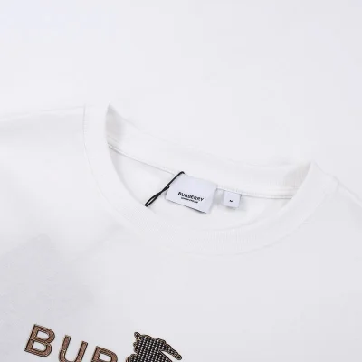 Футболка Burberry Shining Text Effect "White" фото № 8 Футболка Burberry Shining Text Effect "White" фото № 8