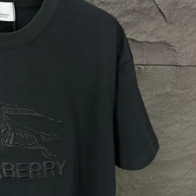 Футболка Burberry Frontside Print Big Black Warrior On The Horse "Black" фото № 3