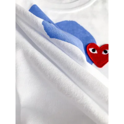 Футболка Comme des Garçons Play Blue Heart Eyes "White" фото № 6 Футболка Comme des Garçons Play Blue Heart Eyes "White" фото № 6