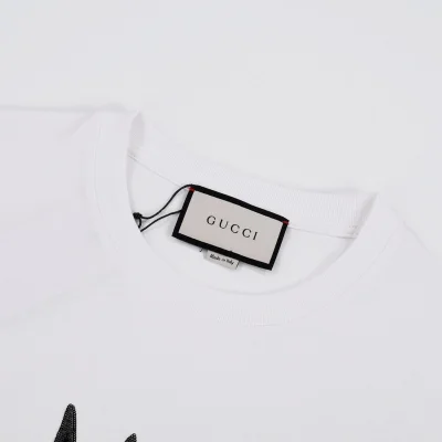 Футболка Gucci Print Of Rabbit Made Of Sequins "White" фото № 5