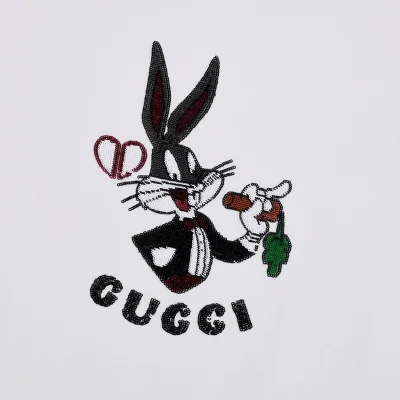 Футболка Gucci Print Of Rabbit Made Of Sequins "White" фото № 4