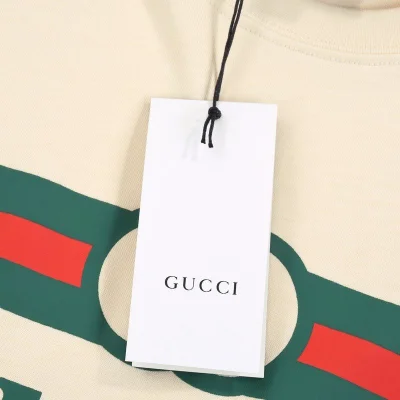 Футболка Gucci With An Abstract Logo "Cream" фото № 8