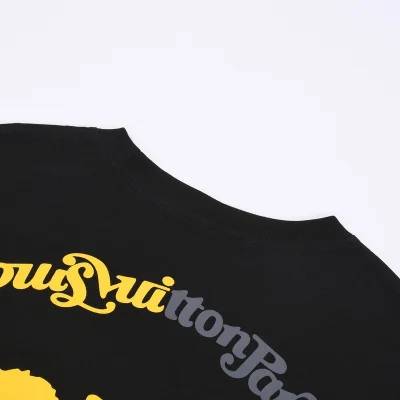 Футболка Louis Vuitton With Yellow And Black Logo "Black" фото № 3