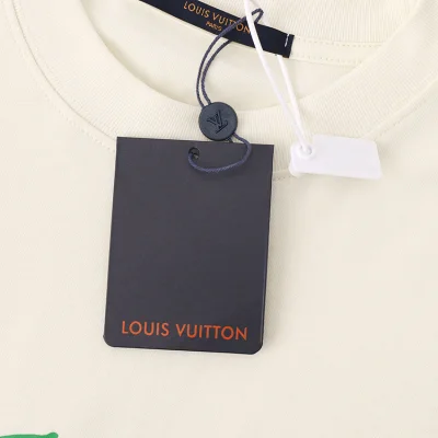 Футболка Louis Vuitton Graffiti Logo "Beige" фото № 4