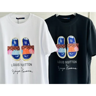 Футболка Louis Vuitton With Print Of Slippers "White" фото № 5