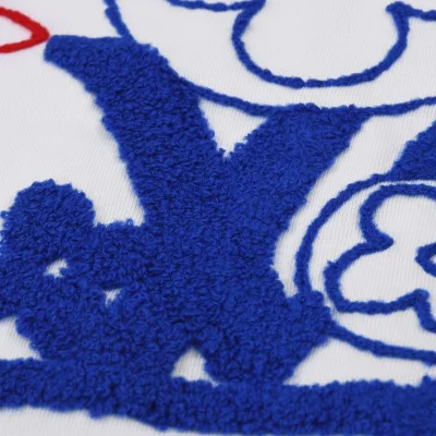 Футболка Louis Vuitton Many Emblems "White" фото № 5 Футболка Louis Vuitton Many Emblems "White" фото № 5