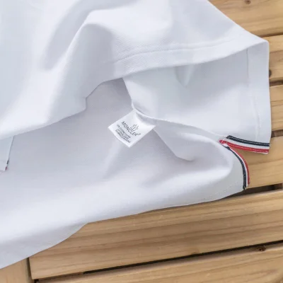 Поло Moncler Edge Decorated By Red Stripe "White" фото № 5 Поло Moncler Edge Decorated By Red Stripe "White" фото № 5