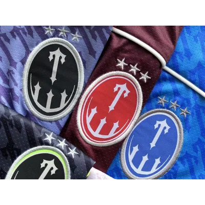 Футболка Trapstar Background From Repeating Small Logos "Purple" фото № 4