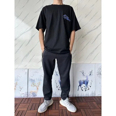 Футболка Trapstar Horse With Logo "Black" фото № 7 Футболка Trapstar Horse With Logo "Black" фото № 7