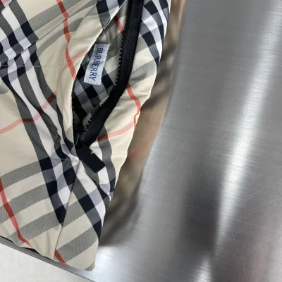 Пуховик Burberry Contrast Flip "Burberry Beige" фото № 7