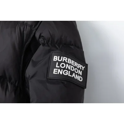 Пуховик Burberry Classic Comfort "Black" фото № 8 Пуховик Burberry Classic Comfort "Black" фото № 8