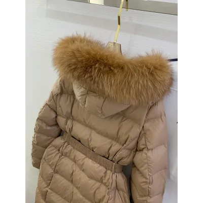 Удлиненный пуховик Moncler Boedic Hooded Shearling-Trimmed "Camel Beige" фото № 5