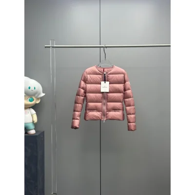 Пуховик Moncler Wurthbreaker "Pink" фото № 2 Пуховик Moncler Wurthbreaker "Pink" фото № 2