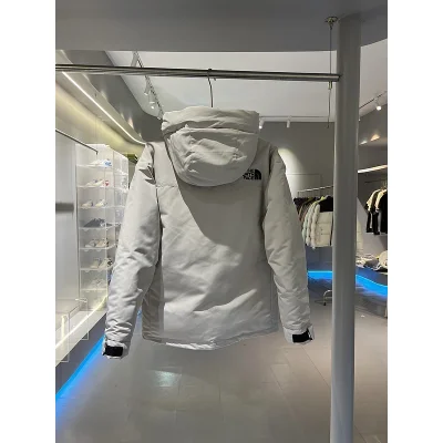 Куртка North Face Never Stop Exploring "Silver" фото № 2